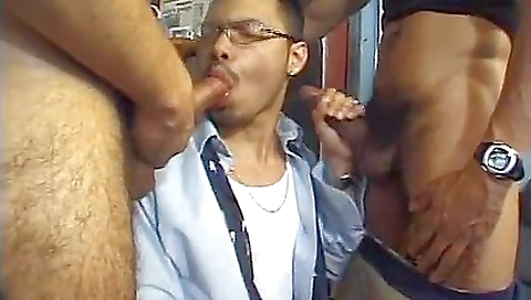 Sexy assra andi notebooksed undr with a dildo fucking
