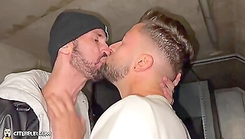 Free Outdoor Porn Videos - my-gay.com